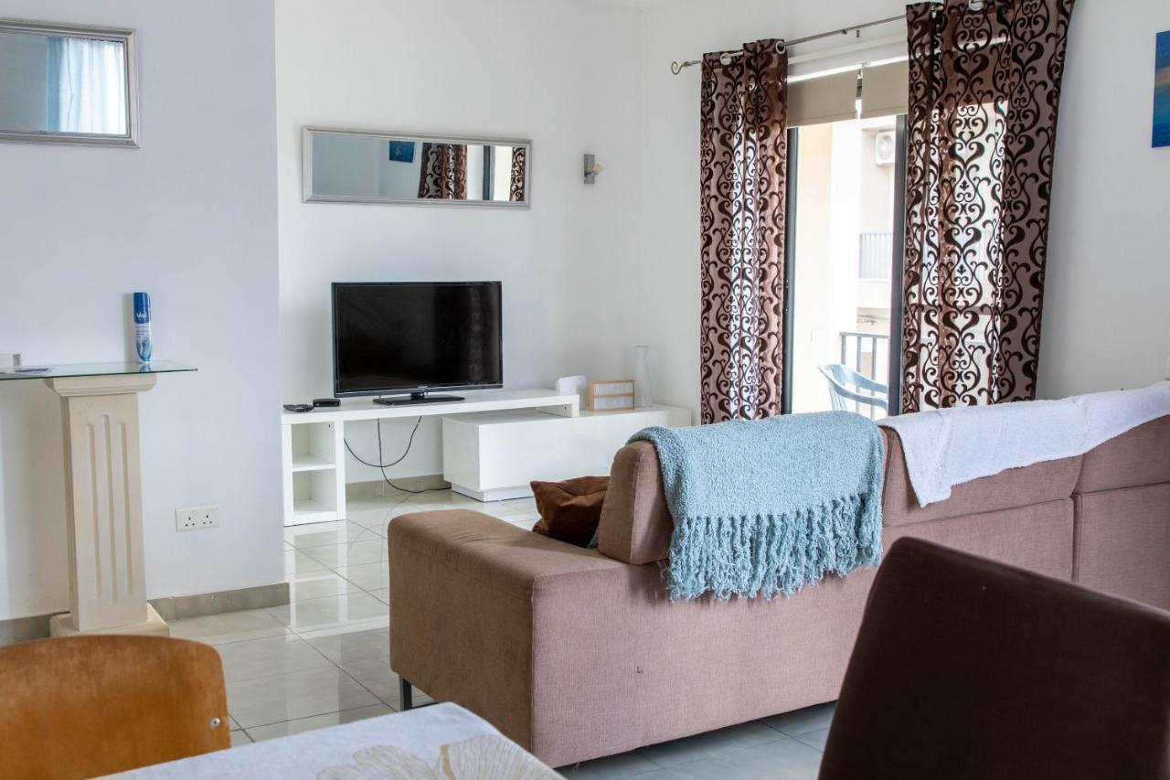 מרססקלה Spacious 3-Bedroom Apartment 30 Seconds From Sea מראה חיצוני תמונה