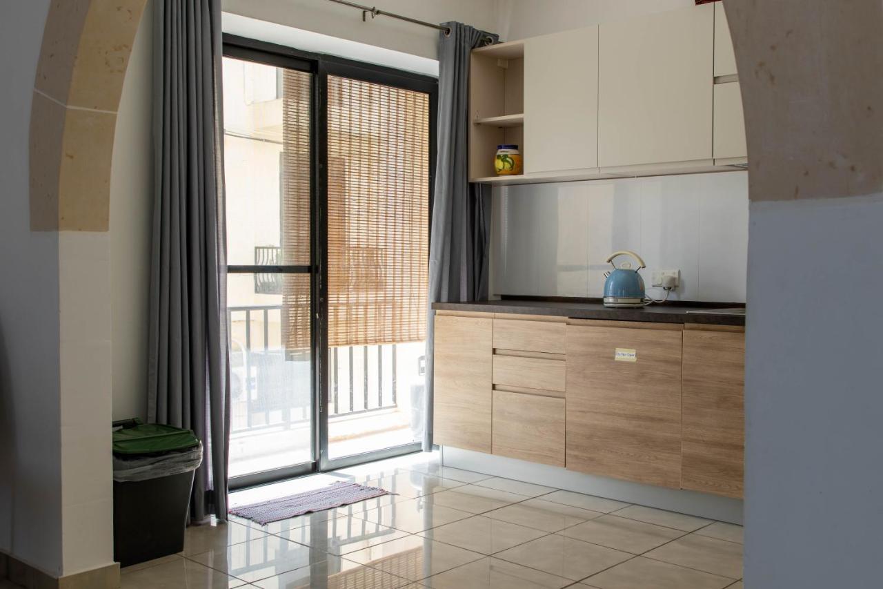מרססקלה Spacious 3-Bedroom Apartment 30 Seconds From Sea מראה חיצוני תמונה