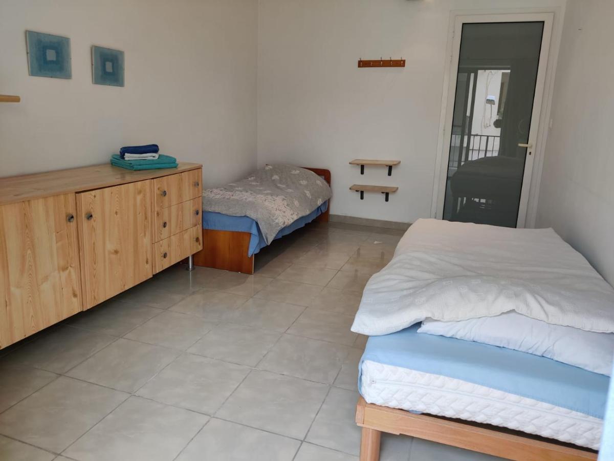 מרססקלה Spacious 3-Bedroom Apartment 30 Seconds From Sea מראה חיצוני תמונה